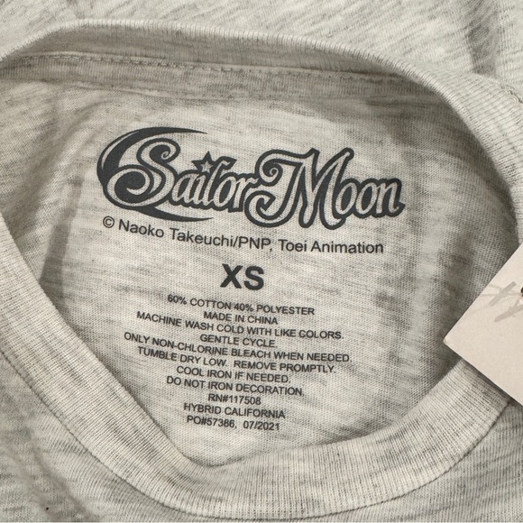 Kids Grey Sailor Moon Long Sleeve Shirt size XS NWT - Picture 3 of 5